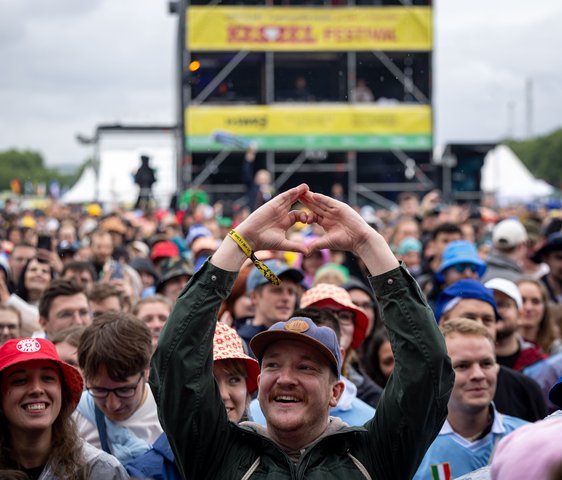 Menschenmenge bei einem Konzert beim Kessel Festival auf dem Cannstatter Wasen